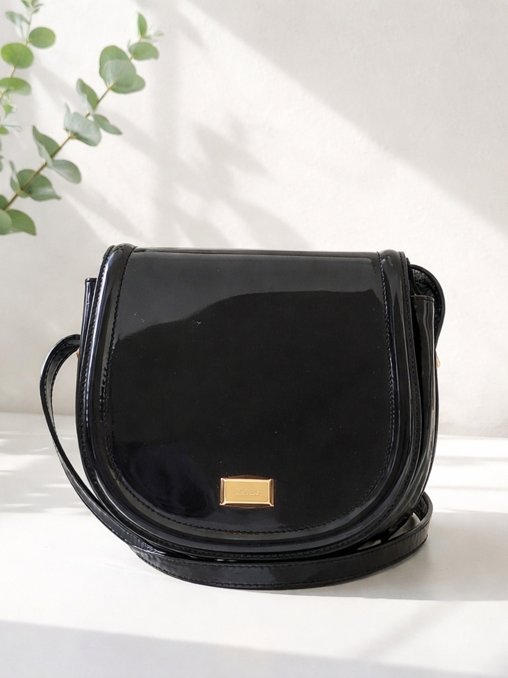 Bally Vintage Black Patent Leather Oval Saddle Crossbody Bag Magnetic